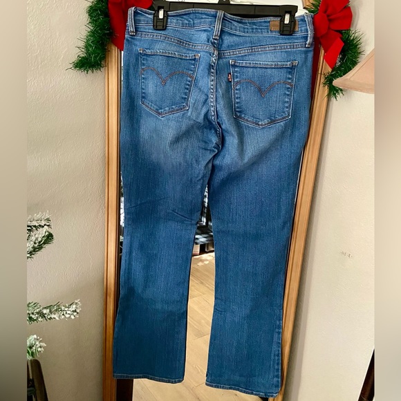 Levi Jeans - Picture 2 of 4